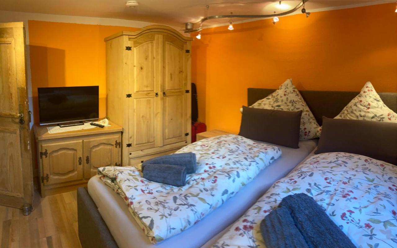 Ferienwohnung Am Markt Моншау Екстериор снимка